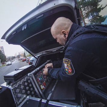 fa460779-5f10-461e-a989-2f0e118f0023 fa460779-5f10-461e-a989-2f0e118f0023